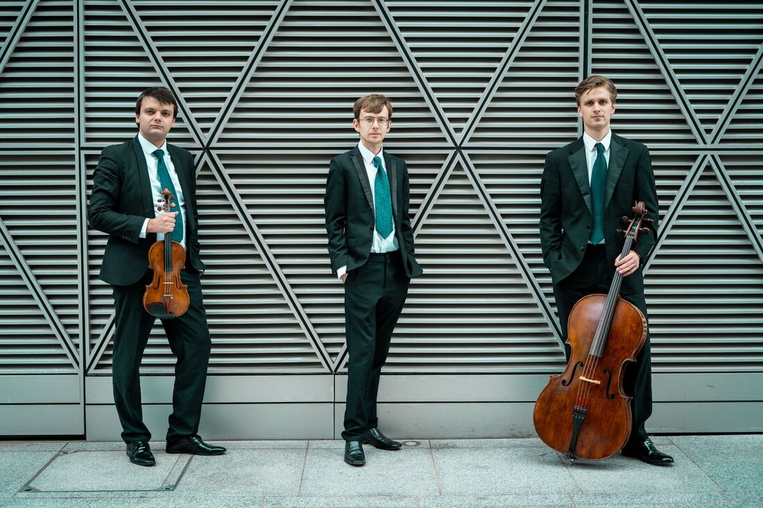 mithras-trio-129_orig